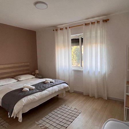 Centre Apartment In Shkodër Buitenkant foto
